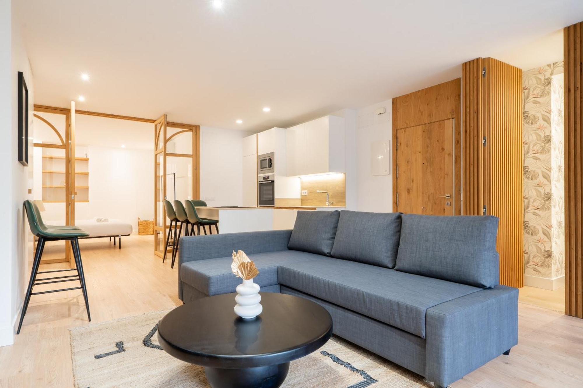 Appartamento Apartamento Reformado De Lujo En Gran Via Madrid Esterno foto
